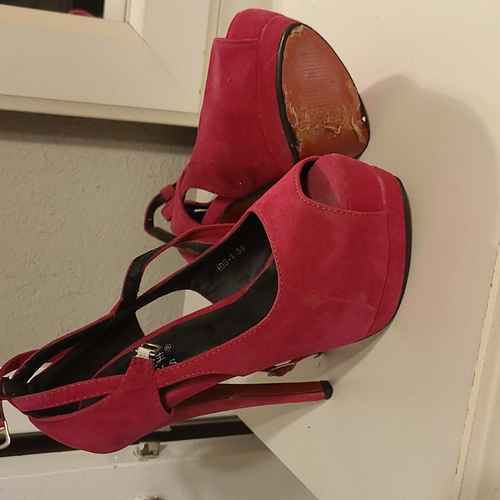 High heels - Picture 5 of 10